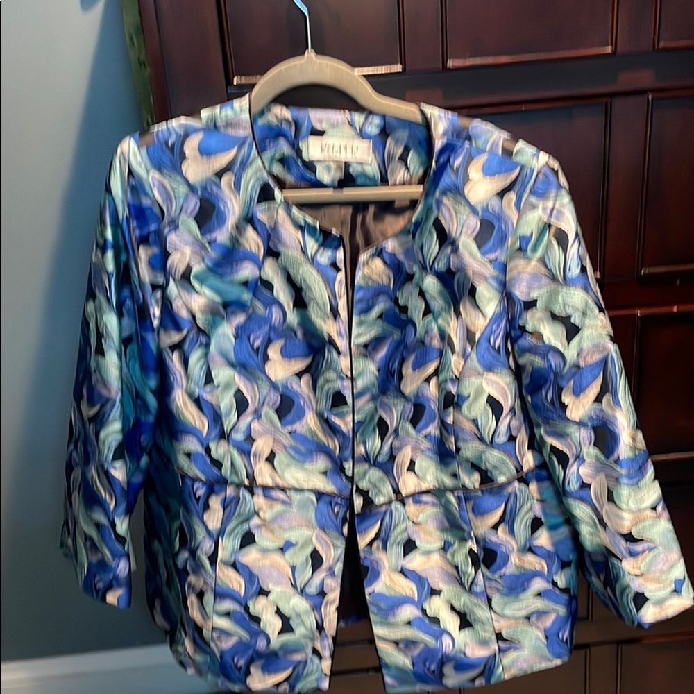 Kasper Blue and Green Abstract Blazer with Tailored Fit